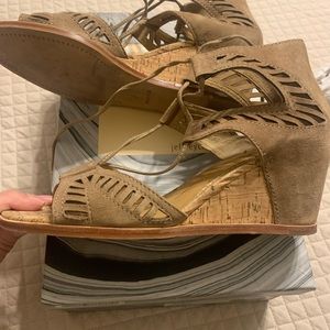 Jeffrey Campbell shoes 61/2